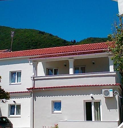 Gorgona Apartments & Studios Ипсос Екстериор снимка